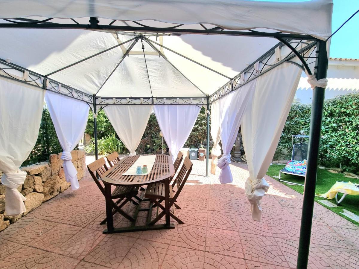 *Appartamento Con Ampia Veranda Vicino Al Mare * Porto San Paolo  Eksteriør bilde