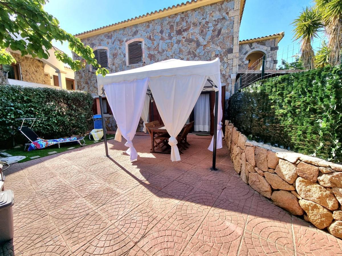 *Appartamento Con Ampia Veranda Vicino Al Mare * Porto San Paolo  Eksteriør bilde